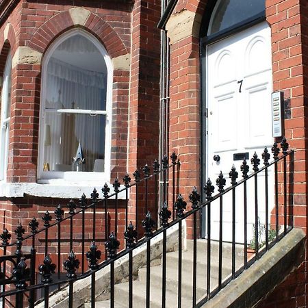 No3 By The Sea Apartment Whitby Bagian luar foto