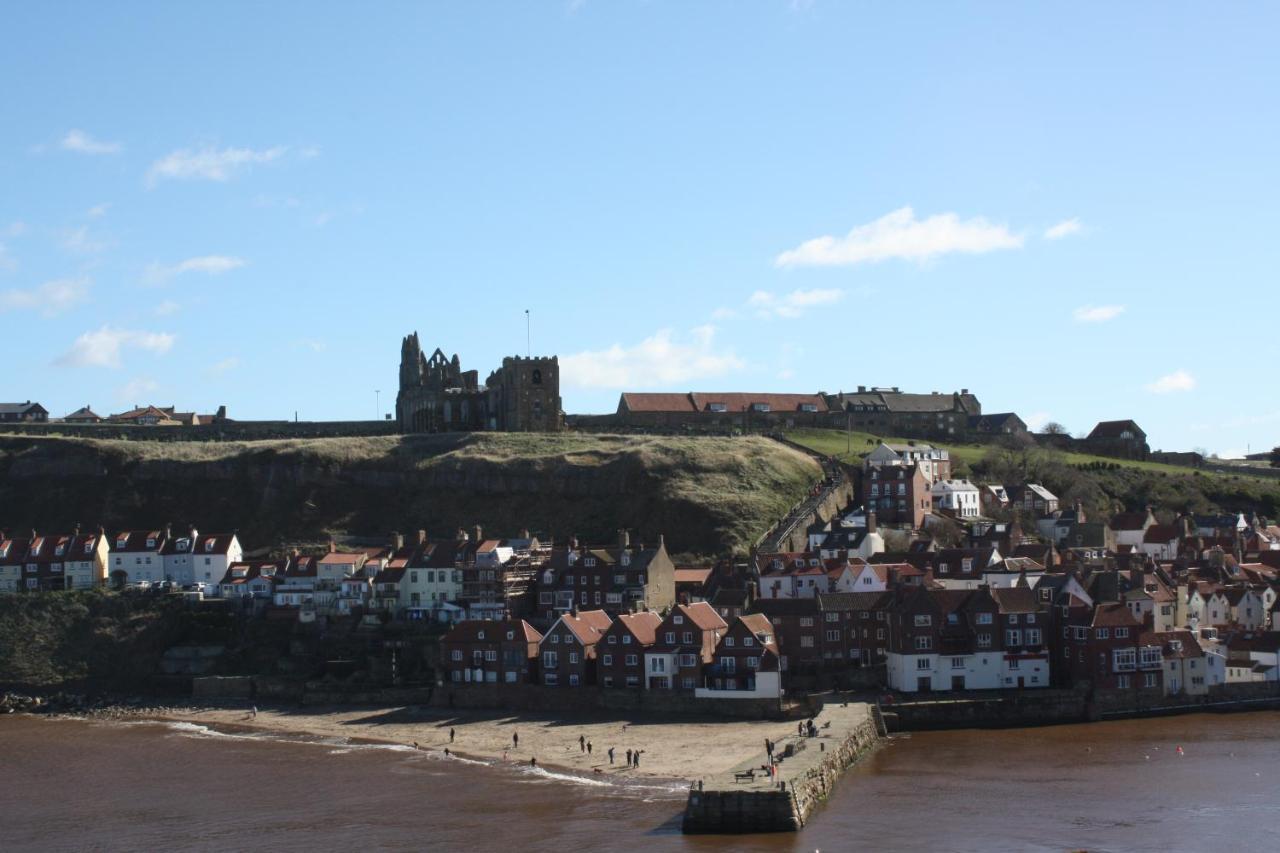 No3 By The Sea Apartment Whitby Bagian luar foto