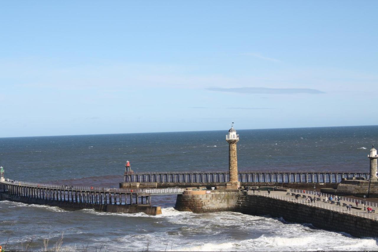 No3 By The Sea Apartment Whitby Bagian luar foto