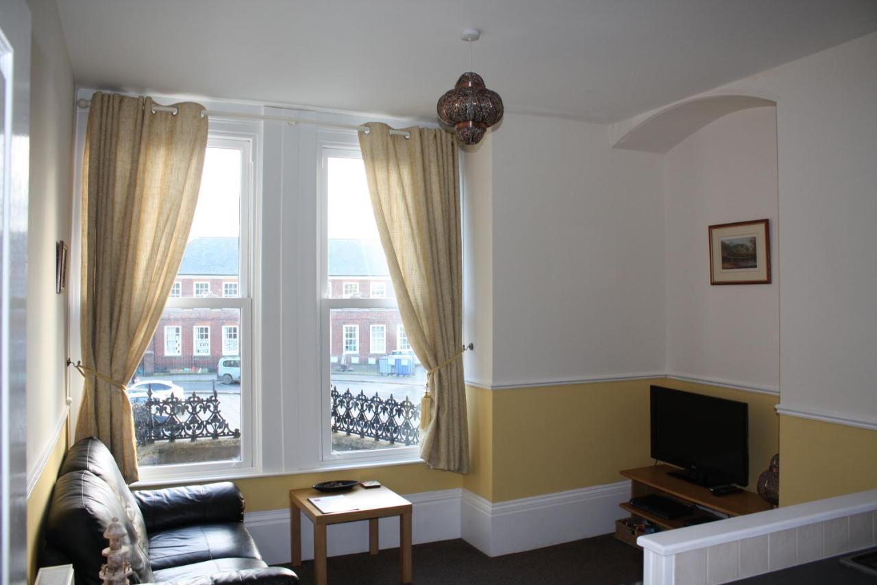 No3 By The Sea Apartment Whitby Bagian luar foto